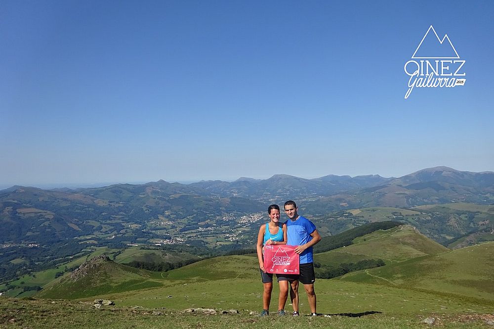 Abartan - Andereño Mari Joxek Abartan babestu du. Bere partez, Aguxtin eta Mirenek harat eraman dute banderola! Eguraldi ederra eta Baztango xoko aunitz ikusteko aukera izan dute. Mari Joxeren alaitasuna eta bizitasuna handik barna ibili da atsalde guzian... AUPA NAFARROA OINEZ!!!!!! HAMA... BORTZ! AMA... BAT!