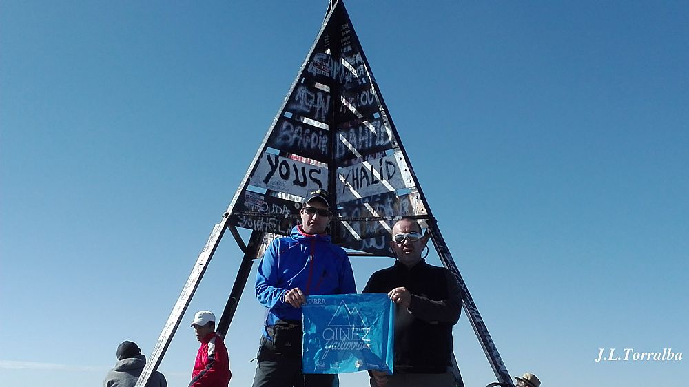 Toubkal - Aupa, he apadrinado la cima del Toubkal. os mando la foto, un abrazo.