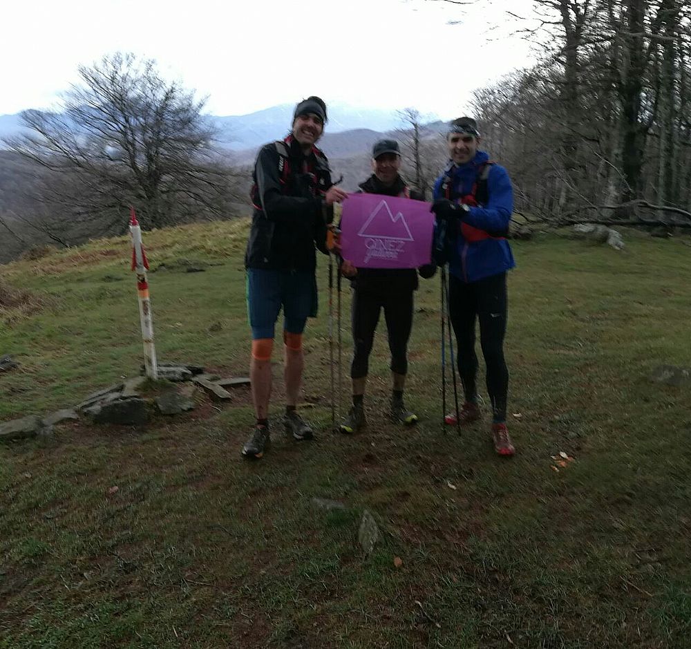 Intsusburu - Hiru Mendi Zerrak Altsasuko martxa eta Oinez Gailurra bat eginez Guretzea Instusuburun