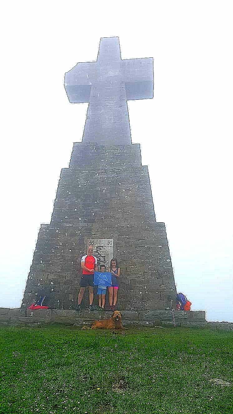 Saibigain Mendie-Urkiola - Izaldarrak Bizkaiko Tontorretan. Julen, Sua, Xeber eta Barri (Argazkilaria Ainhoa)